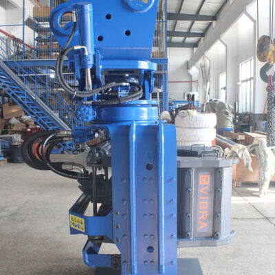 Side Grip Pile Driver for Narrow Spaces: 9-Meter Vibro Hammer for Confined Work Sites